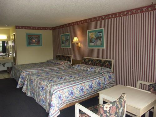 Deerwood Inn & Madison Campground Номер фото